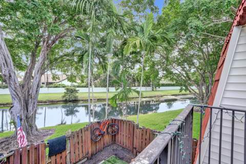9993 NW 7th Street, Plantation FL - photo 16 of 29