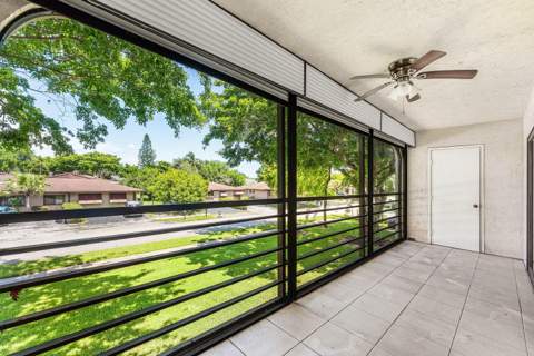 5040 Rose Hill Drive #206, Boynton Beach FL - photo 21 of 34