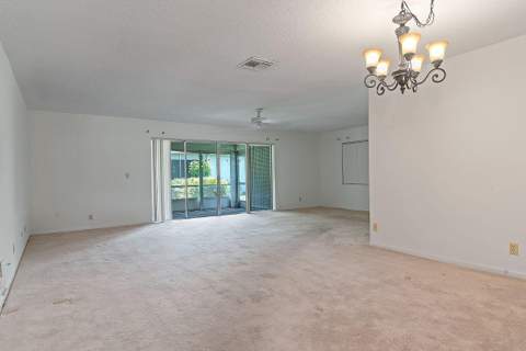 7184 Pine Manor Drive, Lake Worth FL - photo 12 of 47