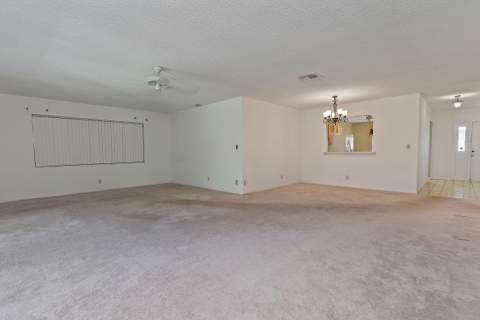 7184 Pine Manor Drive, Lake Worth FL - photo 16 of 47