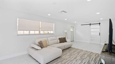 625 W 2nd Street, Riviera Beach FL - photo 6 of 26