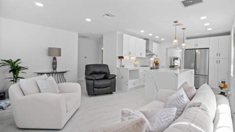 625 W 2nd Street, Riviera Beach FL - photo 9 of 26