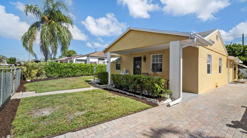 3 bedroom Single Family Residence at 625 W 2nd Street, Riviera Beach Heights Add 3, Riviera Beach — photo 3