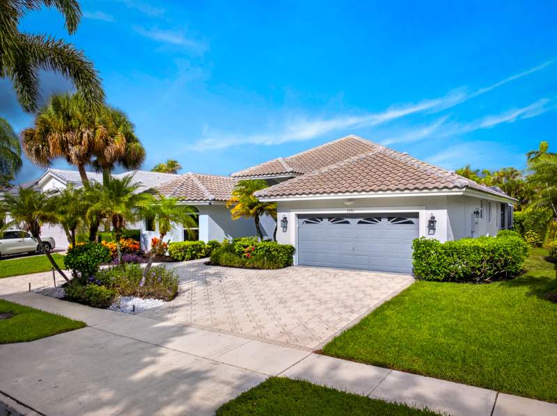 3 bedroom Single Family Residence at 7690 La Corniche Circle, La Corniche At Boca Pointe, Boca Raton — photo 2