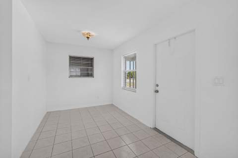 304 Cypress Drive, Lake Park FL - photo 7 of 82