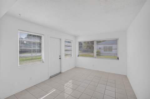 304 Cypress Drive, Lake Park FL - photo 16 of 82