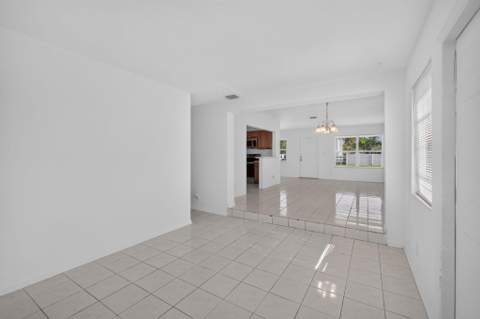 304 Cypress Drive, Lake Park FL - photo 17 of 82