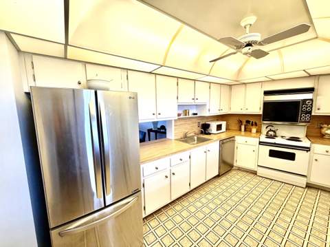 3499 Oaks Way #806, Pompano Beach FL - photo 13 of 22