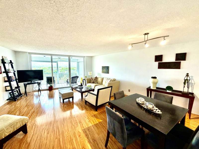 2 bedroom Condominium at 3499 Oaks Way #806, No 117 Palm-Aire Country Club, Pompano Beach — photo 4