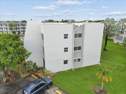 6600 Royal Palm Boulevard #215B, Margate FL - photo 7 of 23