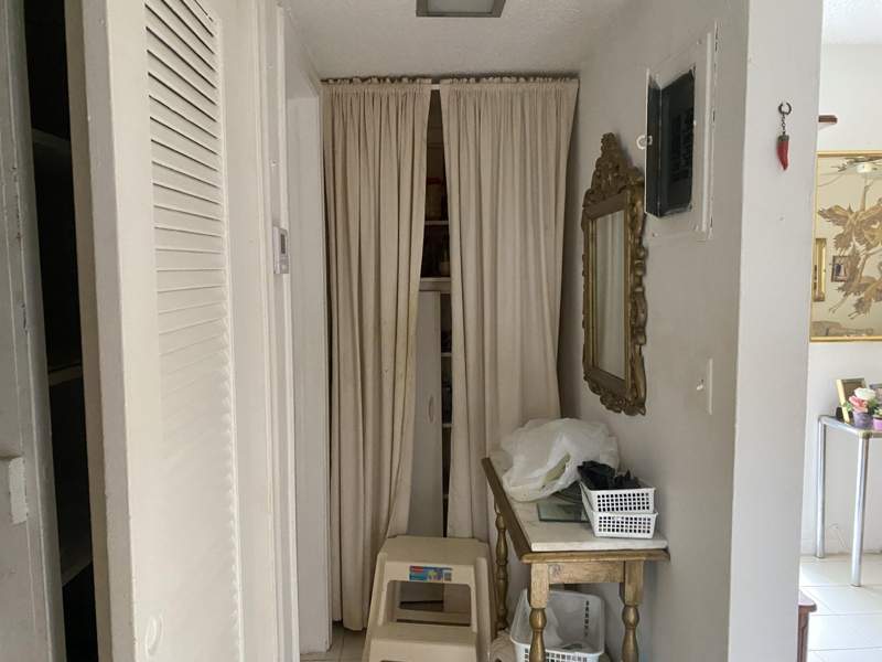 1 bedroom Condominium at 5112 Hollywood Boulevard #25, Venetian Condo, Hollywood — photo 5