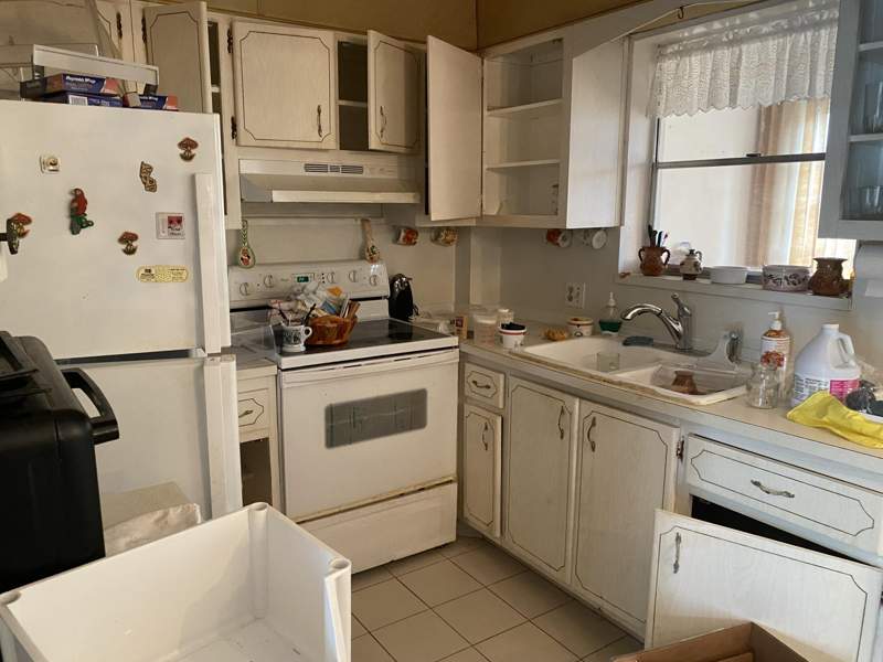 1 bedroom Condominium at 5112 Hollywood Boulevard #25, Venetian Condo, Hollywood — photo 3