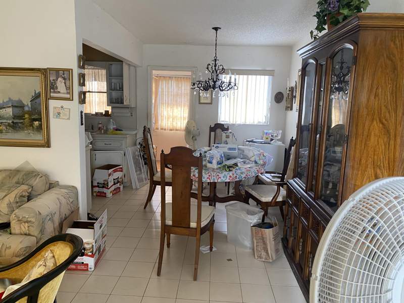 1 bedroom Condominium at 5112 Hollywood Boulevard #25, Venetian Condo, Hollywood — photo 4