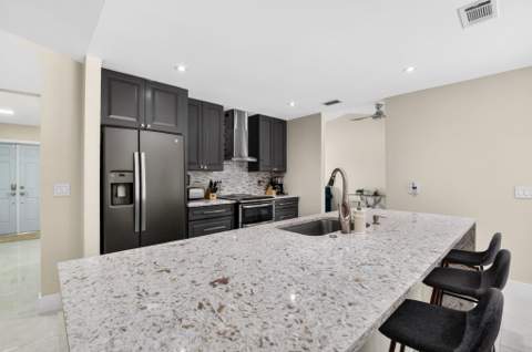 990 Hickory Trail, Wellington FL - photo 16 of 61