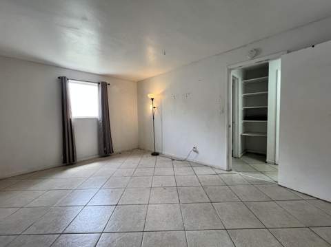 5671 NE 8TH Avenue, Oakland Park FL - photo 14 of 29