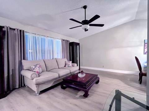 569 Dollarspot Court, Wellington FL - photo 10 of 65