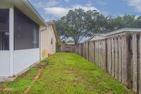 8860 SW 49th Street, Cooper City FL - photo 7 of 34