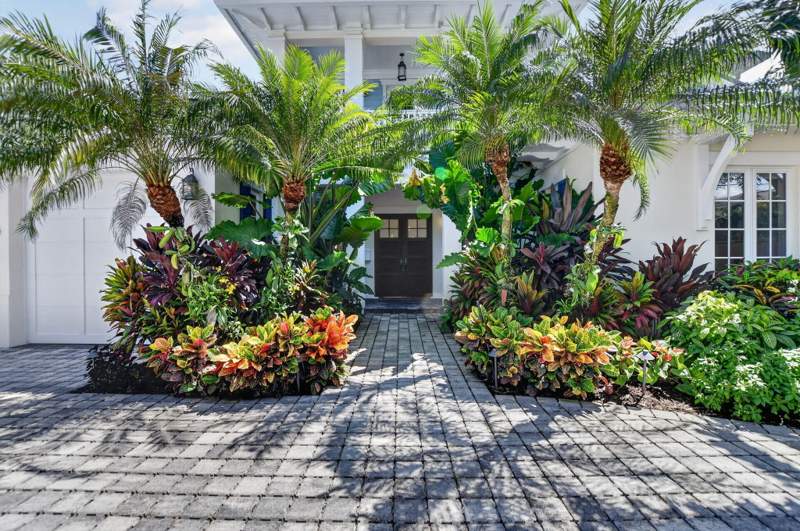 5 bedroom Single Family Residence at 764 NE 33rd Street, Lake Rogers, Boca Raton — photo 4