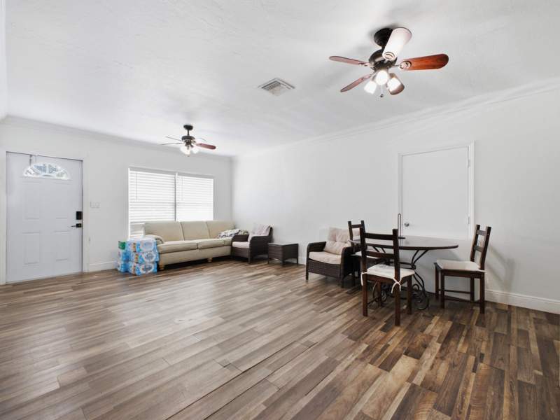 4 bedroom Single Family Residence at 801 Hampton Road, Mackle Park Plat, West Palm Beach — photo 5