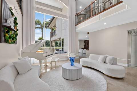 718 Edgebrook Lane, West Palm Beach FL - photo 10 of 107