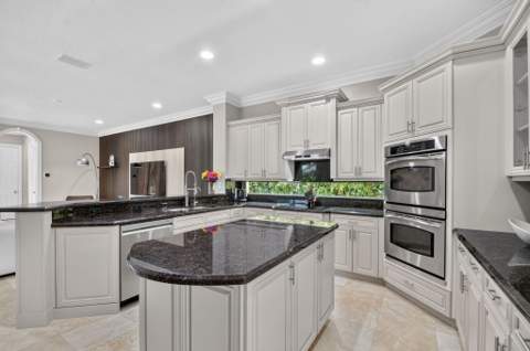 718 Edgebrook Lane, West Palm Beach FL - photo 20 of 107