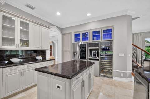 718 Edgebrook Lane, West Palm Beach FL - photo 22 of 107