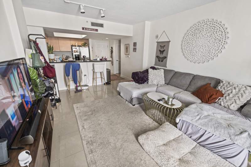 1 bedroom Condominium at 140 S Dixie Highway #823, Hollywood Station Res Condo, Hollywood — photo 2