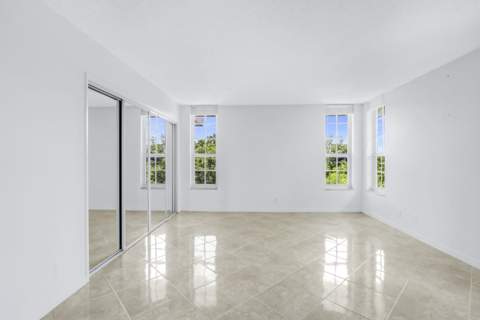 2651 S Palm Aire Drive #410, Pompano Beach FL - photo 20 of 43