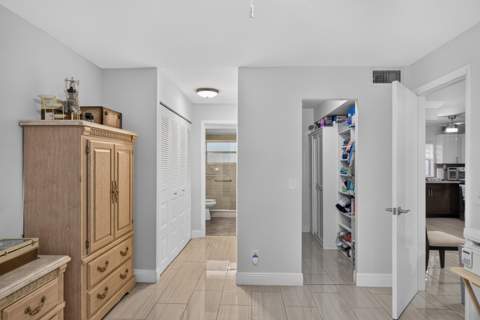 9881 Sunrise Lakes Boulevard #308, Sunrise FL - photo 11 of 32