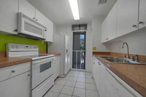 1054 University Boulevard #21, Jupiter FL - photo 13 of 26