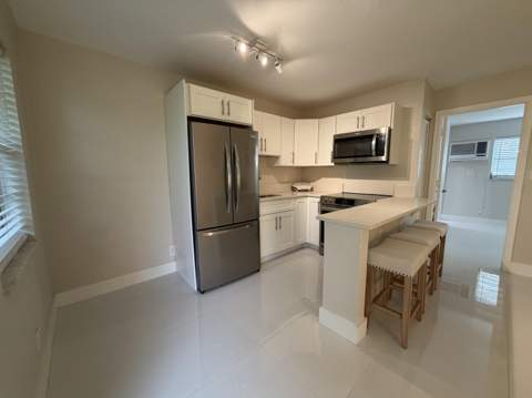 5174 NE 6th Avenue #507, Oakland Park FL - photo 9 of 21