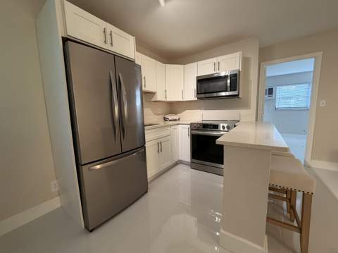 5174 NE 6th Avenue #507, Oakland Park FL - photo 7 of 21