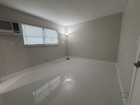5174 NE 6th Avenue #507, Oakland Park FL - photo 12 of 21