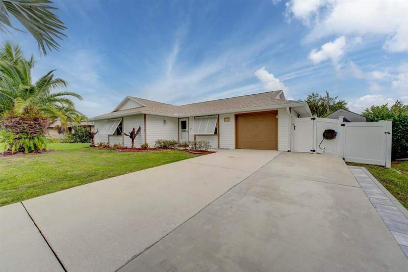 3 bedroom Single Family Residence at 637 SW Granadeer Street, Port St Lucie Section 27, Port St. Lucie — photo 2