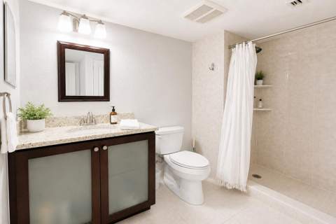 303 Lakeview Drive #102, Weston FL - photo 9 of 25
