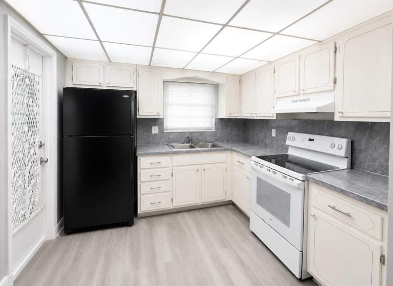 1 bedroom Condominium at 2031 Dewey Street #101, Admiral Condo Apartments Inc, Hollywood — photo 3