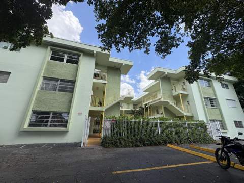 2031 Dewey Street #101, Hollywood FL - photo 19 of 19