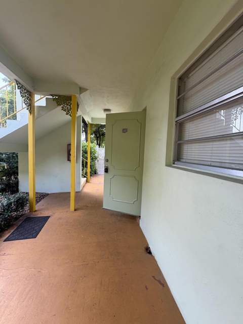 2031 Dewey Street #101, Hollywood FL - photo 16 of 19
