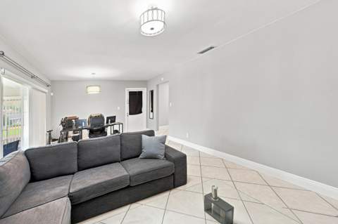 380 E Laurel Drive #5D, Margate FL - photo 19 of 43