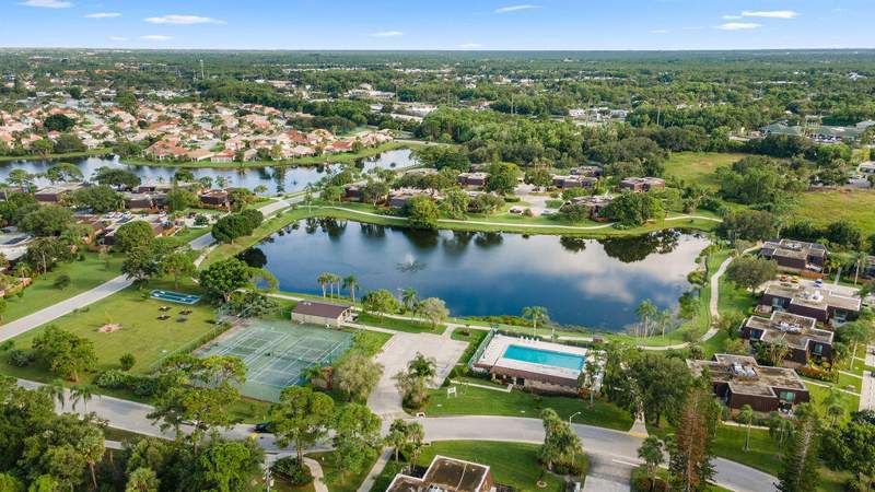 2 bedroom Condominium at 6431 SE Windsong Lane #117, Emerald Lakes, Stuart — photo 3