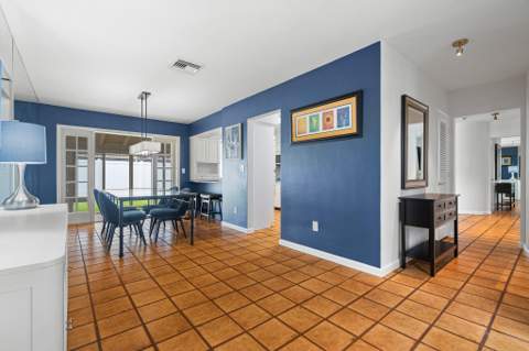 2110 NE 55th Street, Fort Lauderdale FL - photo 15 of 39