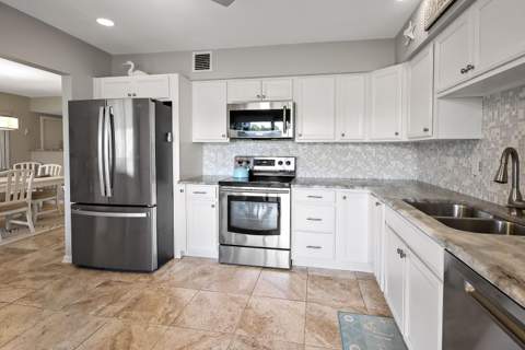 3209 S Lakeview Circle #8105, Hutchinson Island FL - photo 10 of 37