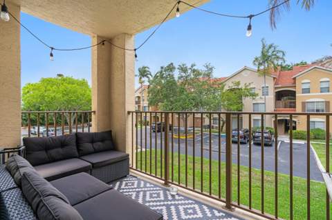 4041 San Marino Boulevard #202, West Palm Beach FL - photo 18 of 34