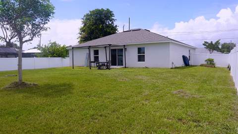1921 SE Joyner Circle, Port St. Lucie FL - photo 19 of 22