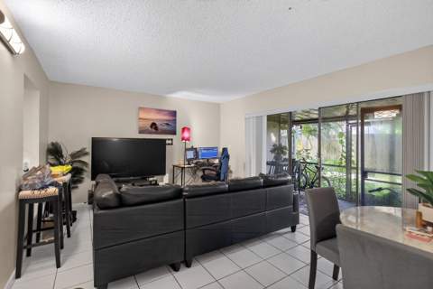 3254 N Pine Island Road, Sunrise FL - photo 10 of 38