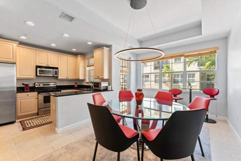 2558 Gardens Parkway, Palm Beach Gardens FL - photo 14 of 26