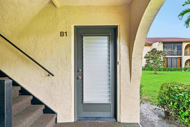 2 bedroom Condominium at 204 Pine Hov Circle #B-1, Pine Ridge South II Condo, Greenacres — photo 3