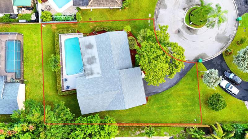 3 bedroom Single Family Residence at 2602 NW 98th Terrace, Greenwood, Coral Springs — photo 2