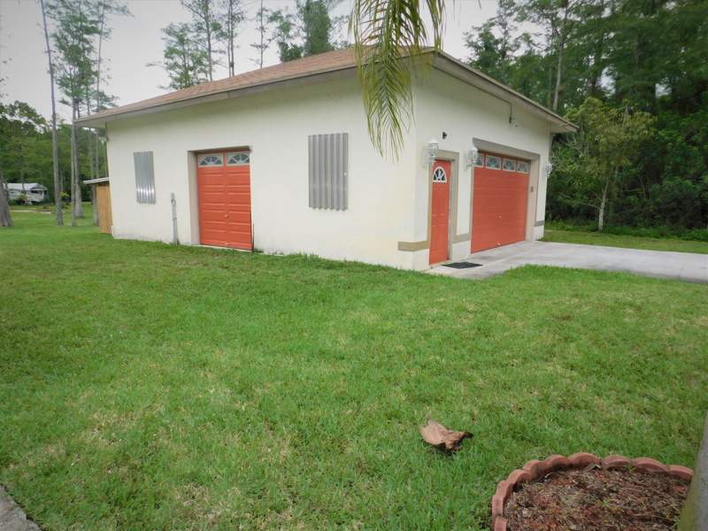 3 bedroom Single Family Residence at 16407 80th Street, Acreage, The Acreage — photo 4