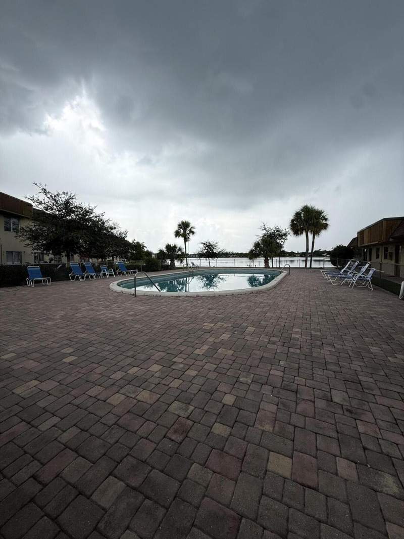 2 bedroom Condominium at 426 Lakeside Drive #249, Village On The Lake Condo, Margate — photo 5